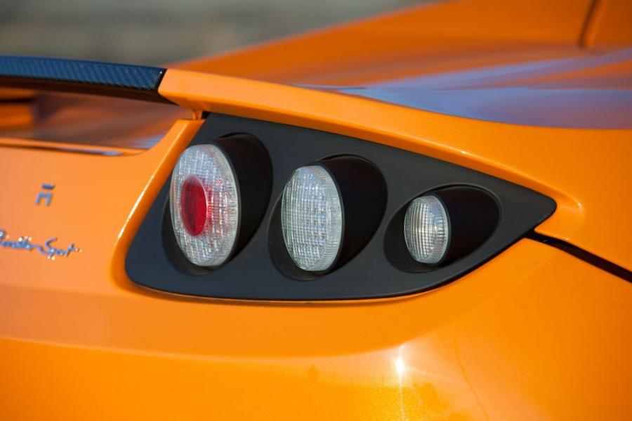 Детали экстерьера Tesla Roadster Sport 2010 года  (фото 59 из 66)